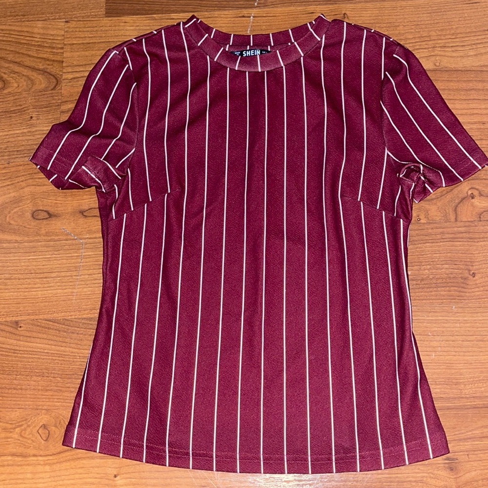 Burgundy line shirt